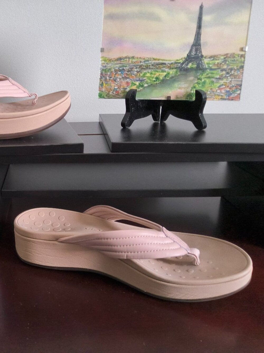 Vionic Nude Platform Sandals. Size 9 wide